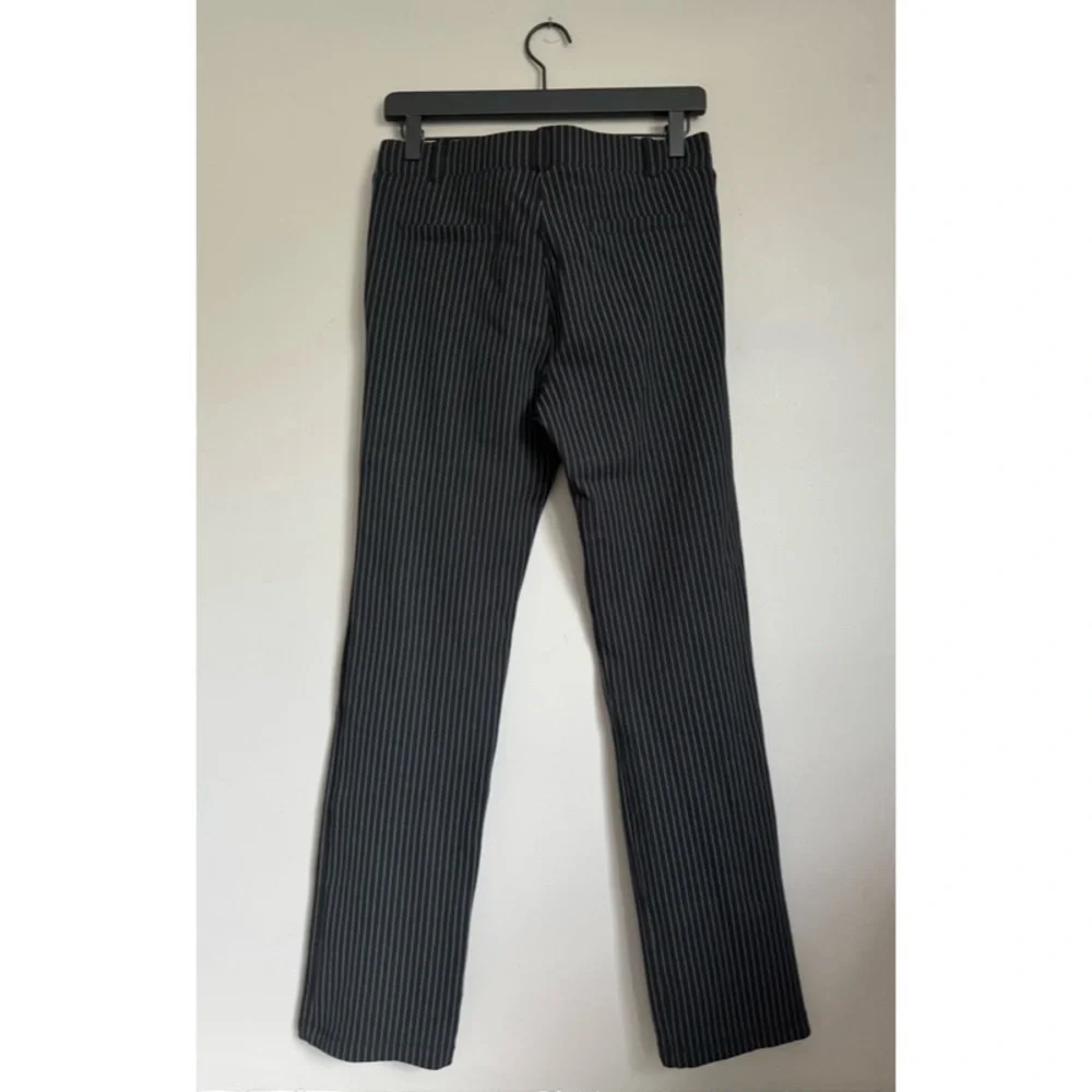 BETABRAND Classic Straight Leg Yoga Dress Pants in Black Pinstripe - Picture 3 of 3